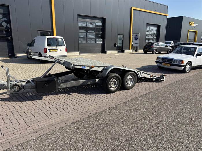 Auto-ambulance — foto 2